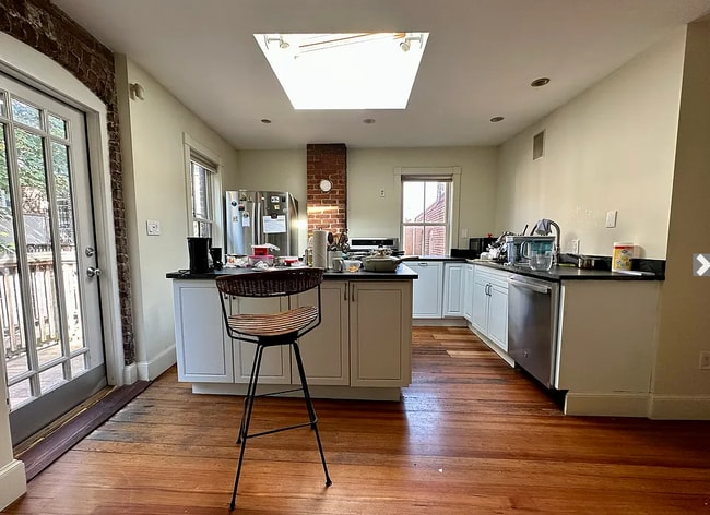 Photo - 151 Highland St