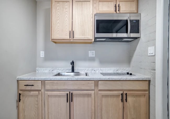 Photo - 1005 N Center Ave