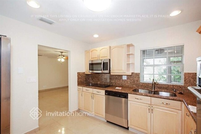 11151 NW 36th Ct