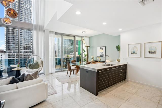 Photo - 200 Biscayne Blvd Way
