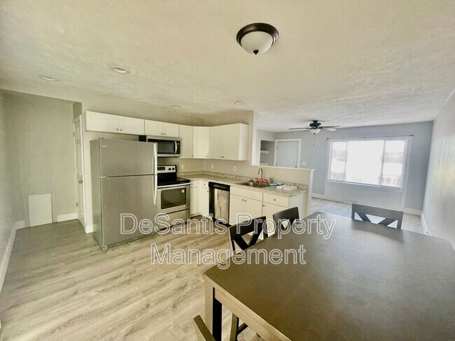 Photo - 6313 Crestview Dr