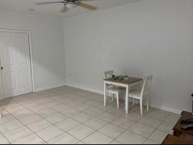 Photo - 973 NW 9th Ct