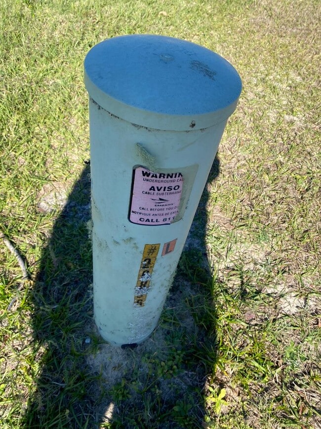 Photo - Desirable SW Ocala Neighborhood 3/2/2 **WON'T LAST**