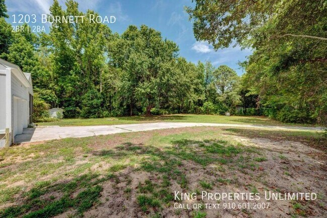 Photo - 1203 Burnett Rd House