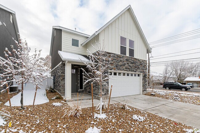 Photo - 712 E Zekes Ct