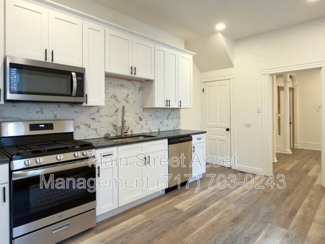 15 S Ann St Unit 1