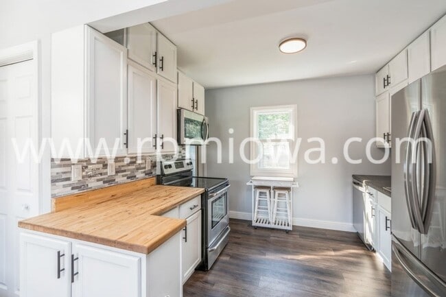 Photo - COZY RANCH!! 2 Bedroom, 1 Bathroom Home in Des Moines