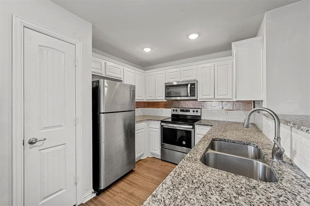 Photo - 727 W Johnson St