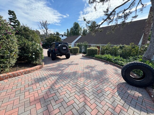 8108 San Lucas Dr