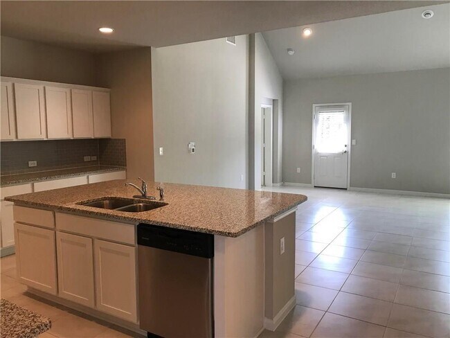 Photo - 2205 Bettylou Ln