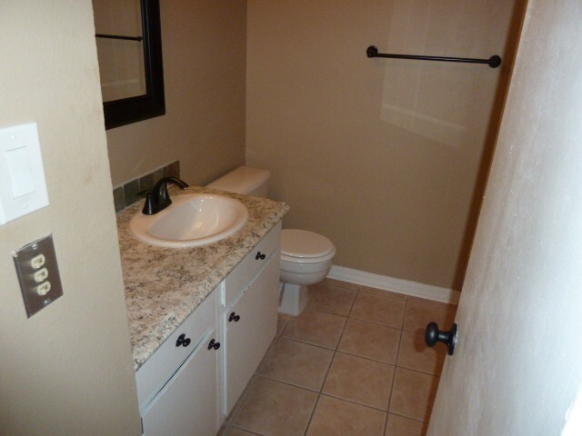 Building Photo - 224 Settlers Park Dr