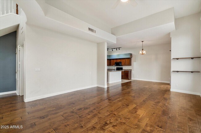 Photo - 2019 E Campbell Ave