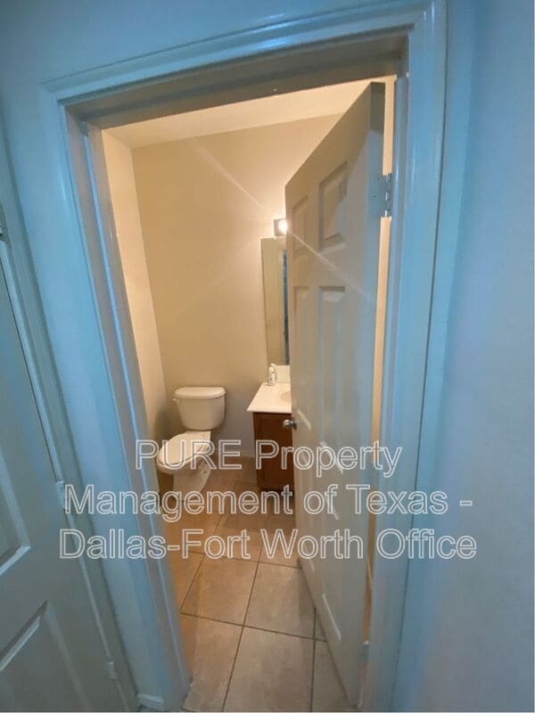 Photo - 2734 Hyde Park Dr