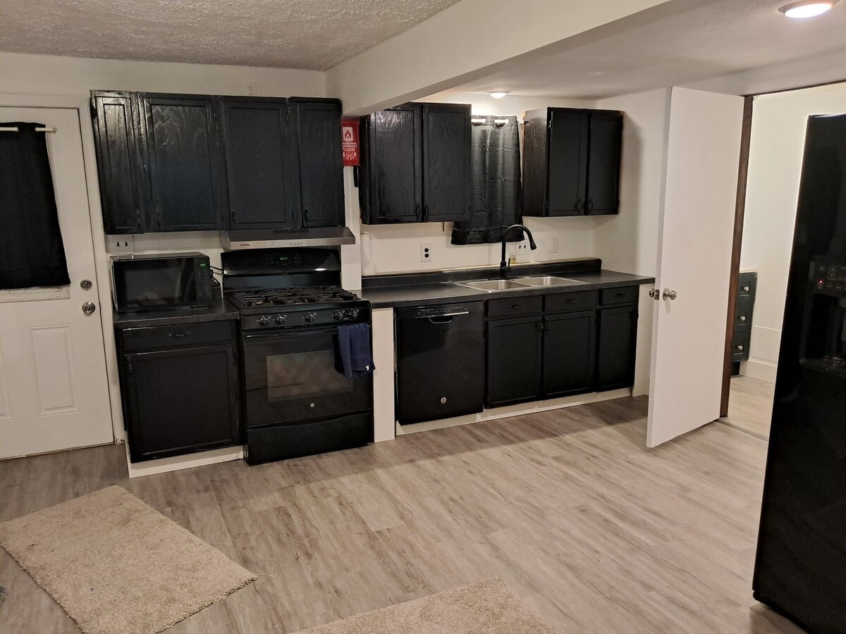 Photo - 3561 Brandau Dr NE