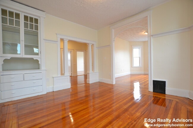 Photo - 50 Armandine St Unit 2