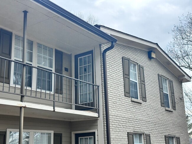 Building Photo - 2BR/1BA For Rent Unit 208