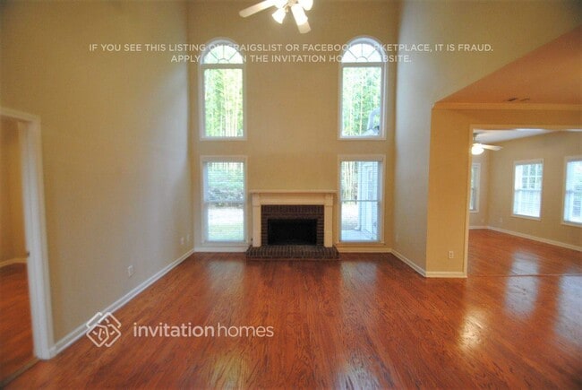 Photo - 417 Breezewood Ct