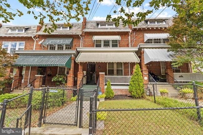 Building Photo - 415 Gallatin St NW