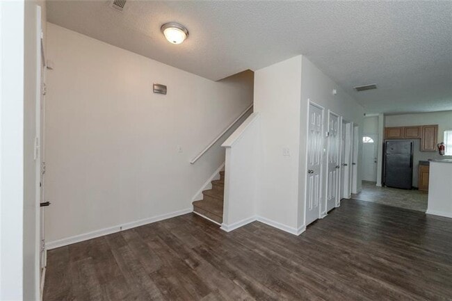 Photo - 6045 Capitol Knoll