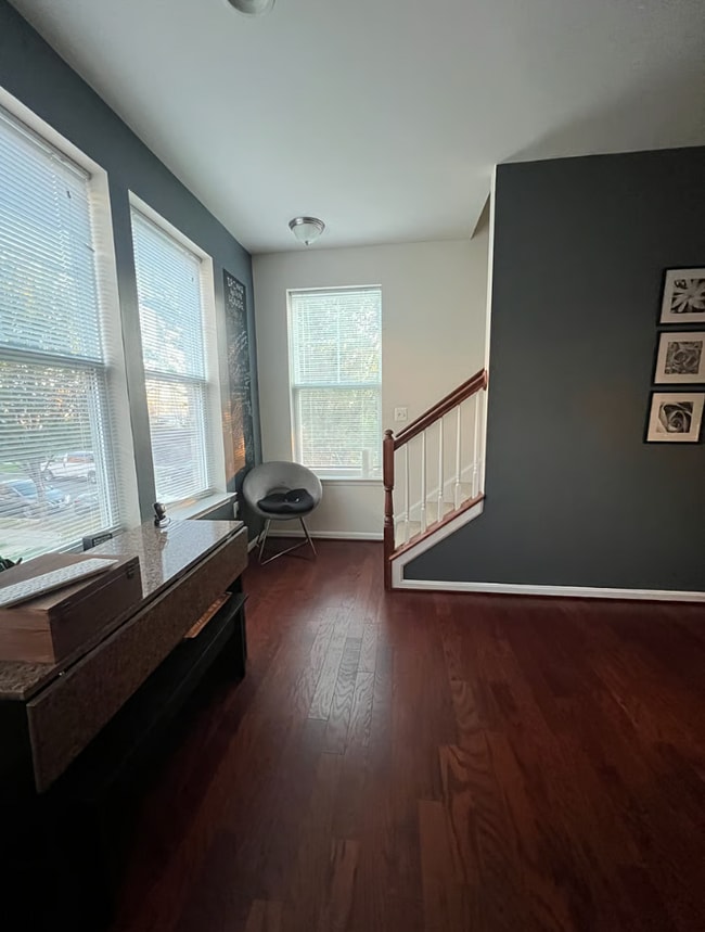 Photo - 3728 Foote St NE