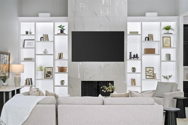 Photo - 3040 Wallace Cir SE