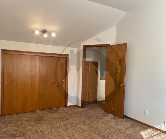 Photo - 47th Triplex #2025-1768 Unit 3706
