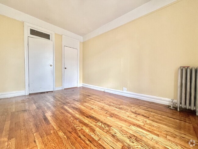 Building Photo - 357 E 163rd St Rental