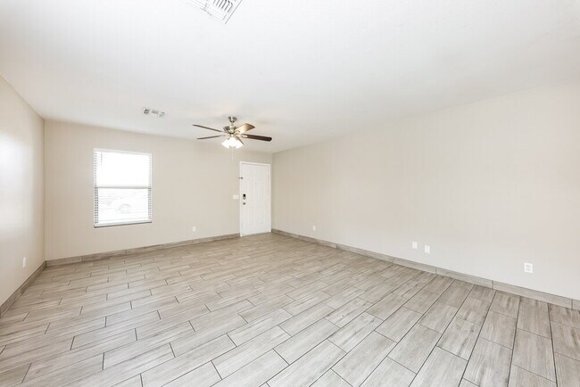 11522 W Wethersfield Rd