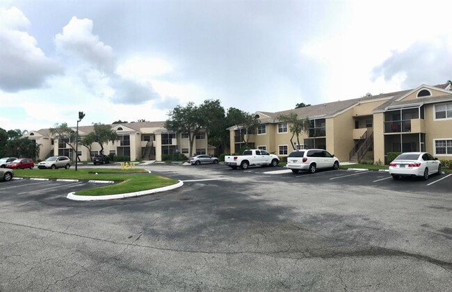Photo - 660 Cypress Club Way Condo Unit I11