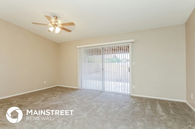 Photo - 2414 W Redfield Rd