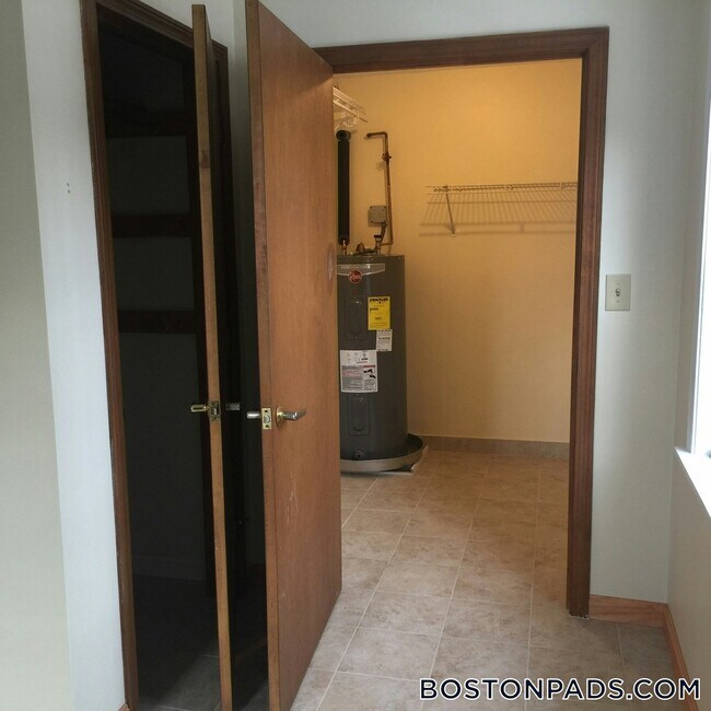 85 Charles St Unit 2
