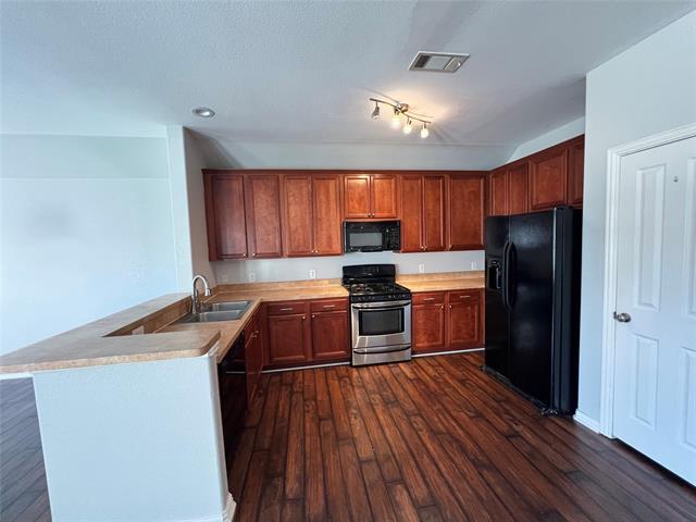 Photo - 623 Creekside Dr