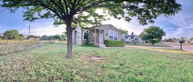 Photo - 1300 Barnes Ave