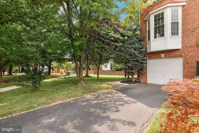 Photo - 1942 Crossing Stone Ct Townhome