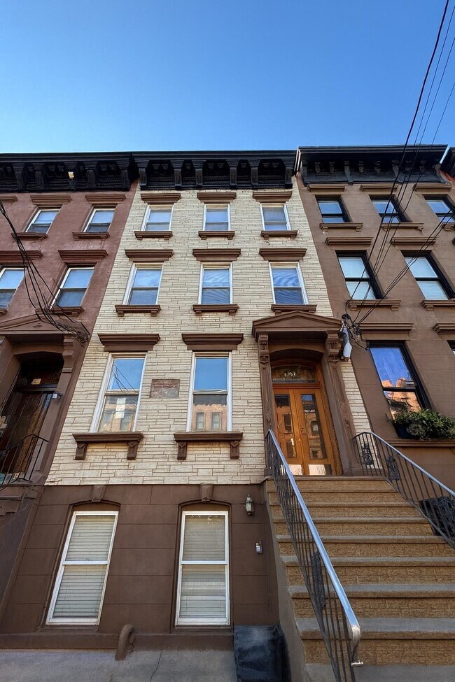 Photo - 1028 Bloomfield St Unit 2