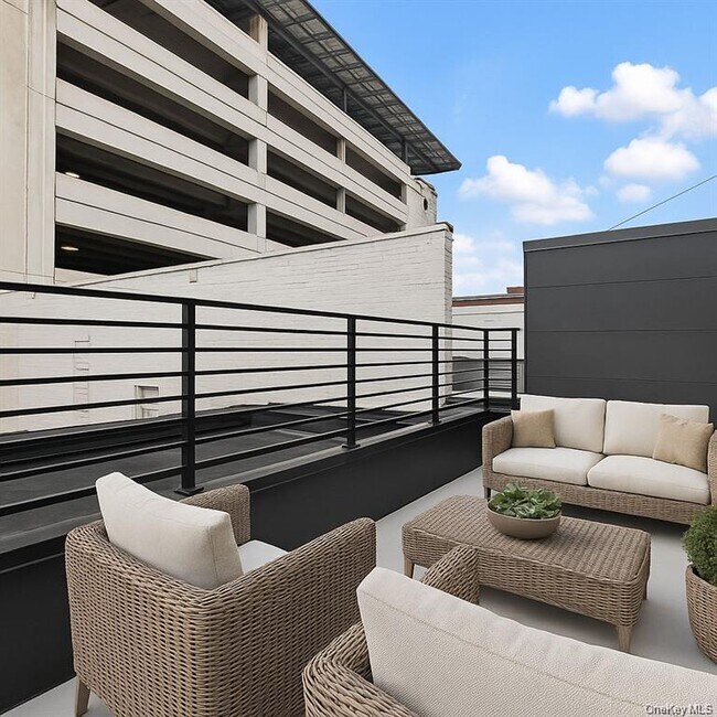 Photo - 199 E Post Rd Unit 204