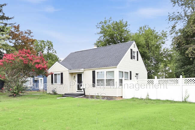Photo - 208 Knight Ave