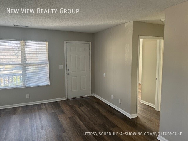 Photo - 304 Hoskins Mill Ln Unit B