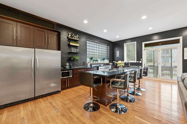 Photo - 2630 S Throop St Unidad ID1244908P