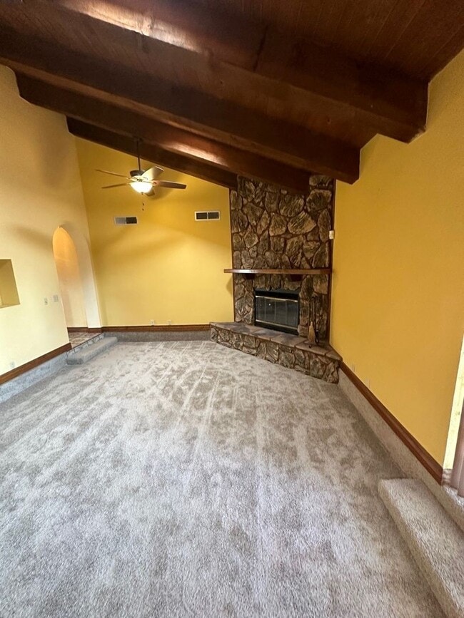 Photo - Beautiful 3 Bedroom, 3 Bathroom, Available...