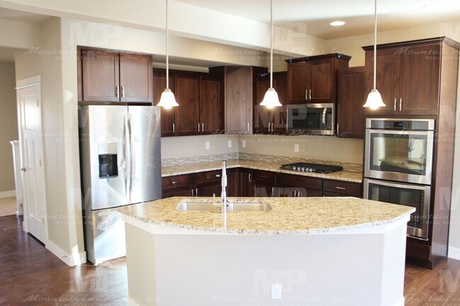 Photo - 2245 Adobe Dr