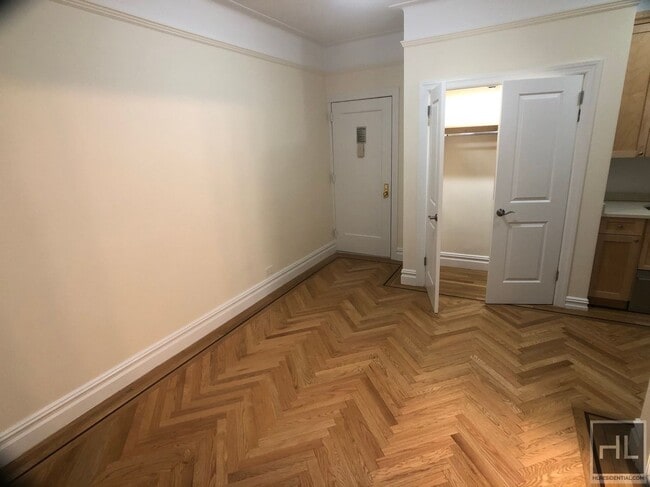 WEST 13 STREET - WEST 13 STREET Unit 10