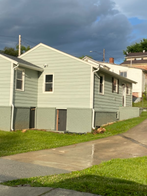 Photo - 2115 Early St