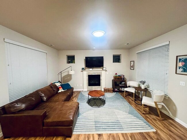 Photo - West Olympia Spacious Home in Woodbury Cro...