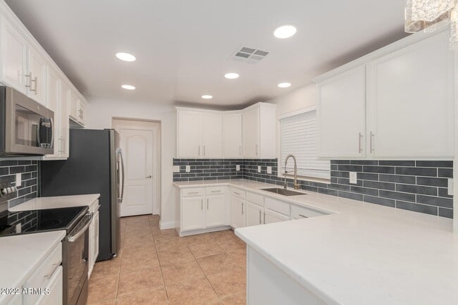 Photo - 3031 E Harrison St