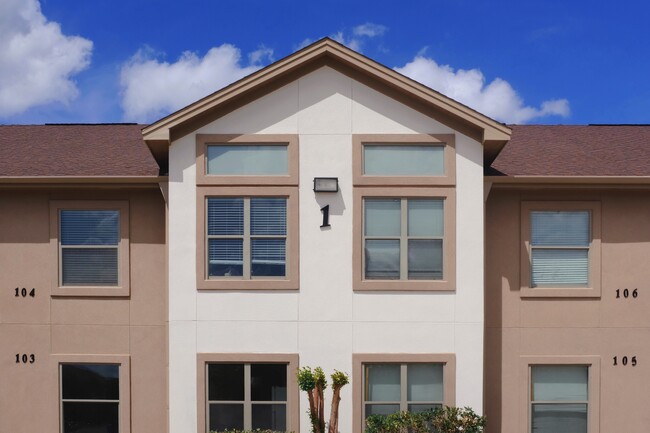 The Avalon at Del Mar - The Avalon at Del Mar Apartments