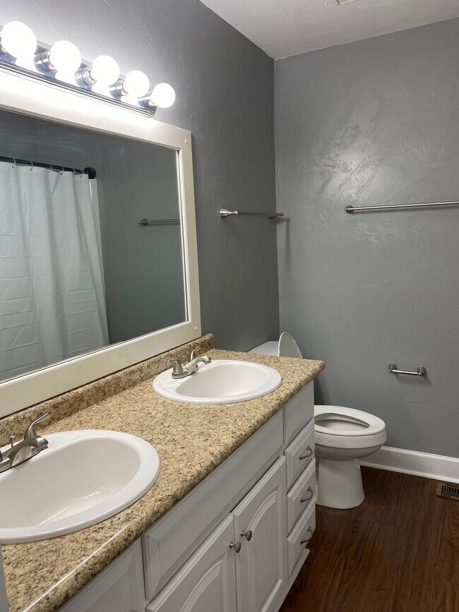 Photo - PORTLAND TOWNHOMES Unit 2610 D
