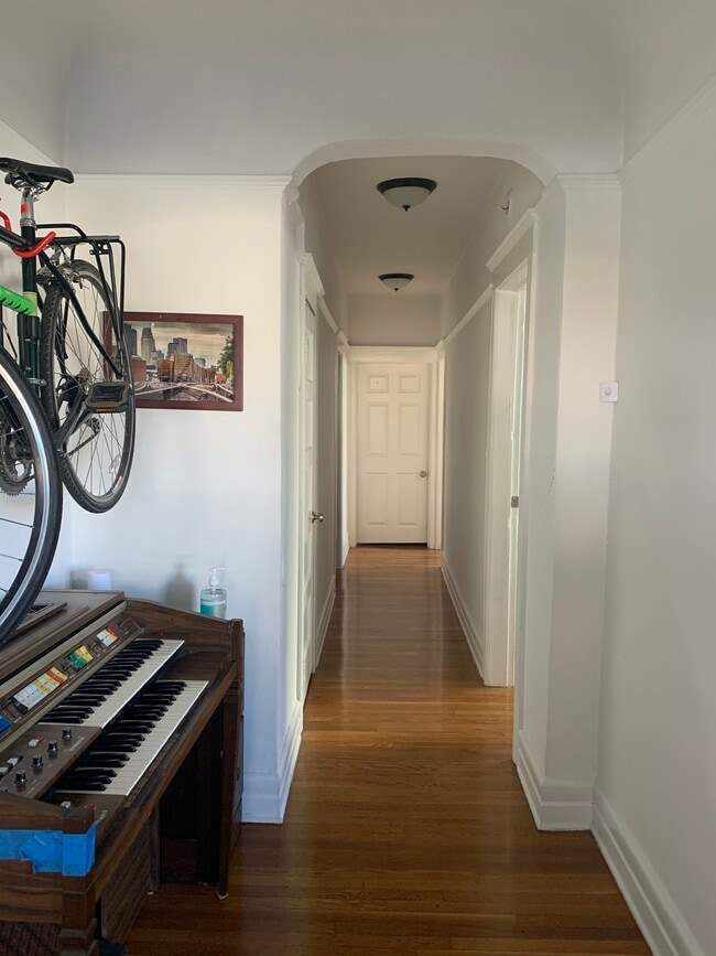 Photo - 4604 Lexington Ave Unidad 4600