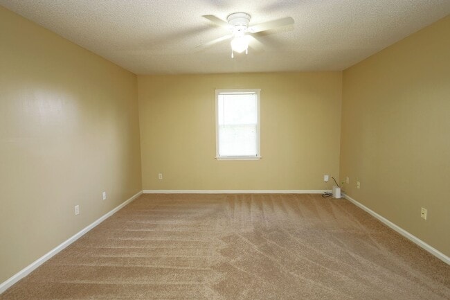 Photo - 6104 Vinnie Dr Unit B