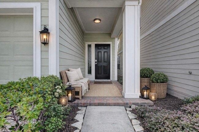 Building Photo - 7042 Plum Creek Terrace Ln